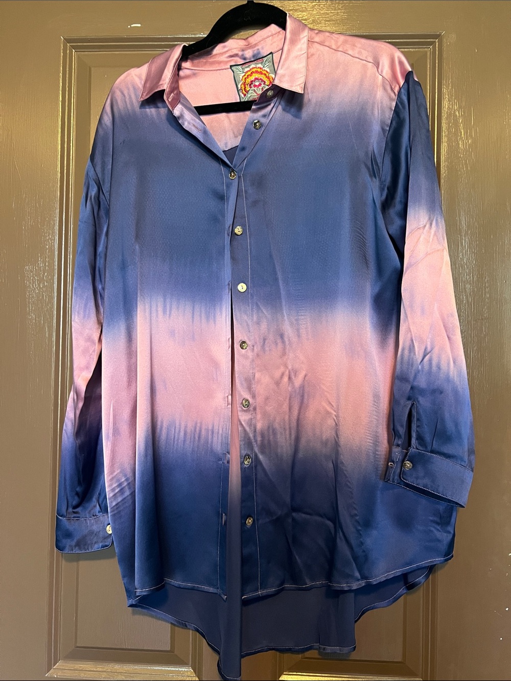 Johnny Was Ombre Pink and Blue Button-Up Shirt M Silk EUC